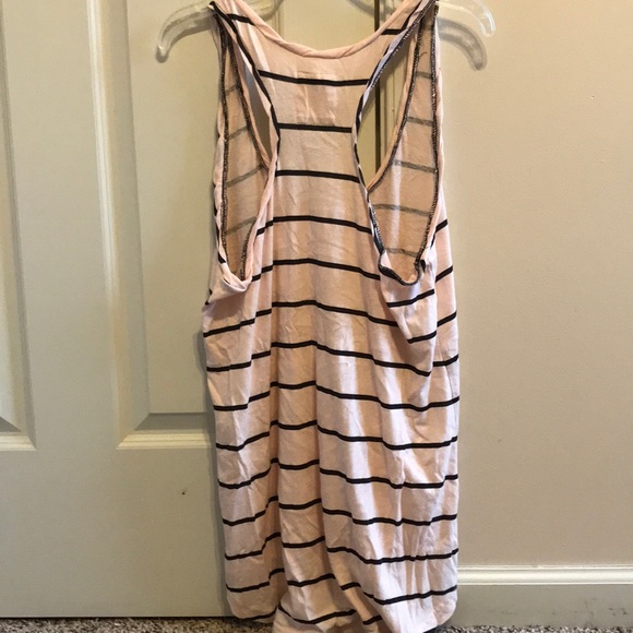 VOLCOM TANK - Picture 3 of 3